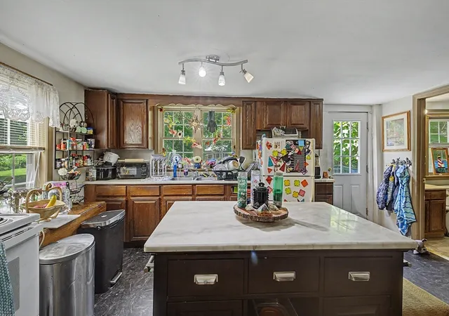 Homes for sale in Amherst, MA | 166 Summer St, Amherst, MA 01002 | MLS# 73549333