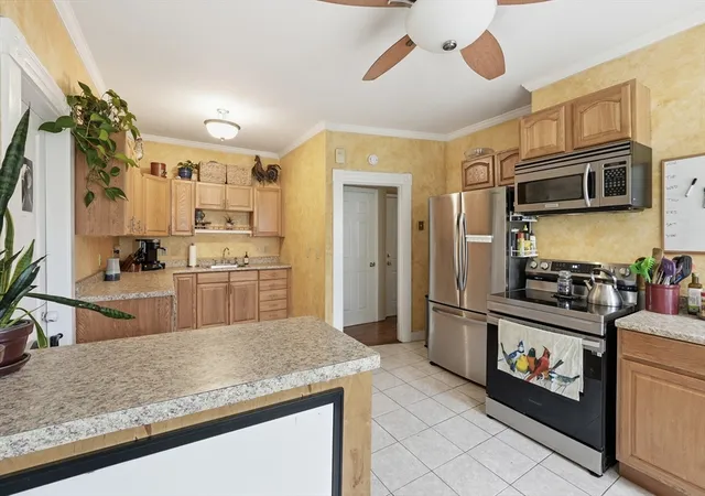 Homes for sale in Uxbridge, MA | 14 Seagrave St #14, Uxbridge, MA 01569 | MLS# 73525169
