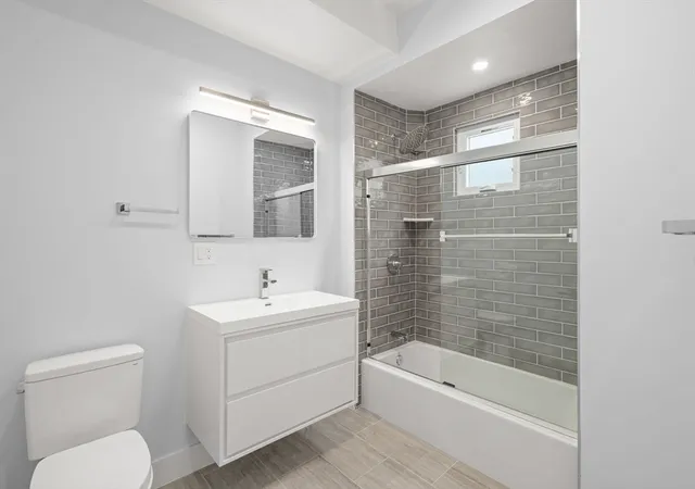 Photo 2 of Sale Pending at 29 Rosemary St #3, Jamaica Plain, MA 02130 | MLS# 73550376 | Listing updated on 2026-09-11