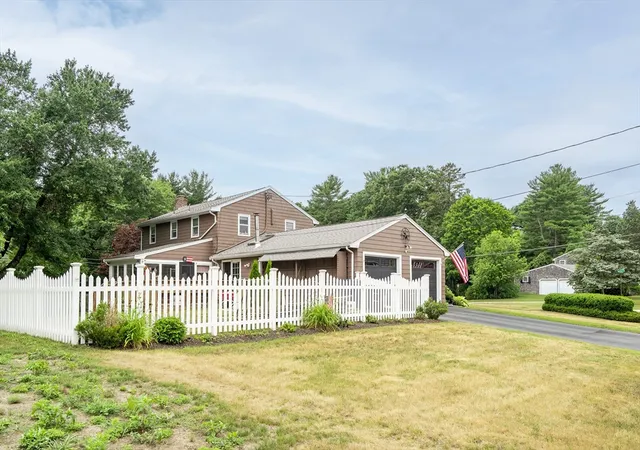 4th image of 4 Roch Cir, Brockton, MA 02301 | MLS# 73545663