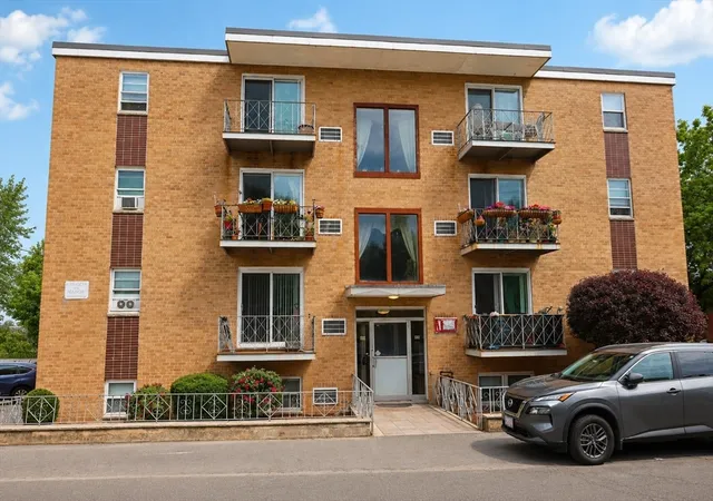 Homes for sale in Boston, MA | 75 Waldemar Ave #202, Boston, MA 02128 | MLS# 73536118