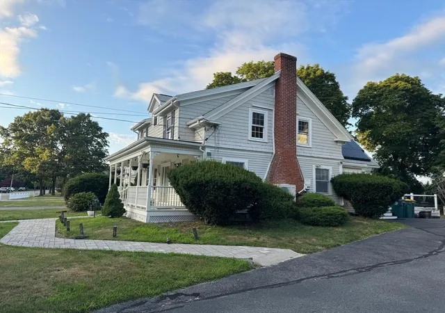 4th image of 391 Adams St, Abington, MA 02351 | MLS# 73558207