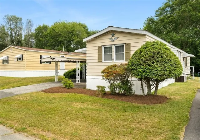 4th image of 8 Thayer Dr, Taunton, MA 02780 | MLS# 73539453