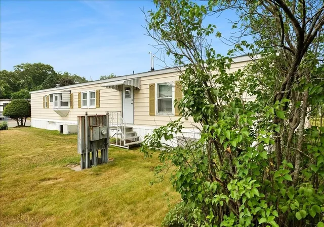 5th image of 8 Thayer Dr, Taunton, MA 02780 | MLS# 73539453