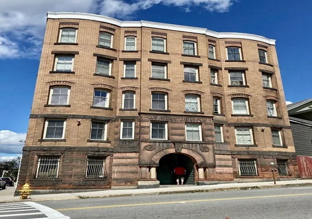 1st image of 257 Pleasant St #4, Worcester, MA 01609 | MLS# 73563827