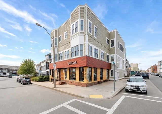 Homes for sale in Boston, MA | 823 East Sixth Street, Boston, MA 02127 | Houzeo