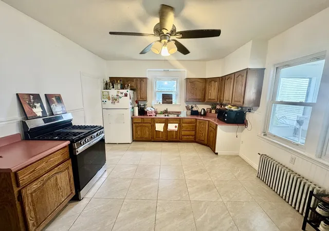 2nd image of 225 White St, Lowell, MA 01854 | MLS# 73528715
