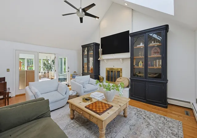 2nd image of 50 Meadowlark Dr, Seekonk, MA 02771 | MLS# 73537871