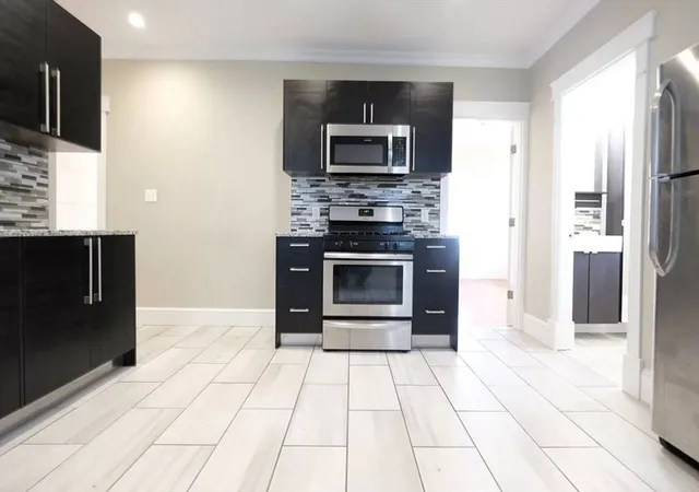 4th image of 79 Saxton Street, Dorchester, MA 02125 | MLS# 73523874