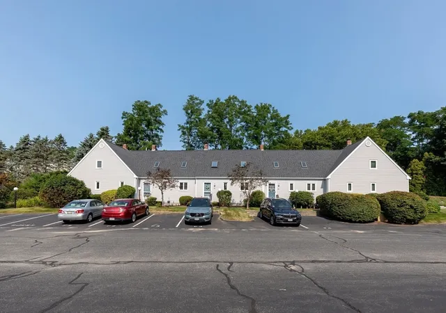 4th image of 52 Liberty St, Plymouth, MA 02360
