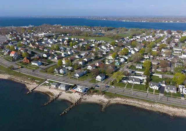 Homes for sale in New Bedford, MA | 1233 E Rodney French Blvd, New Bedford, MA 02744 | MLS# 73509261
