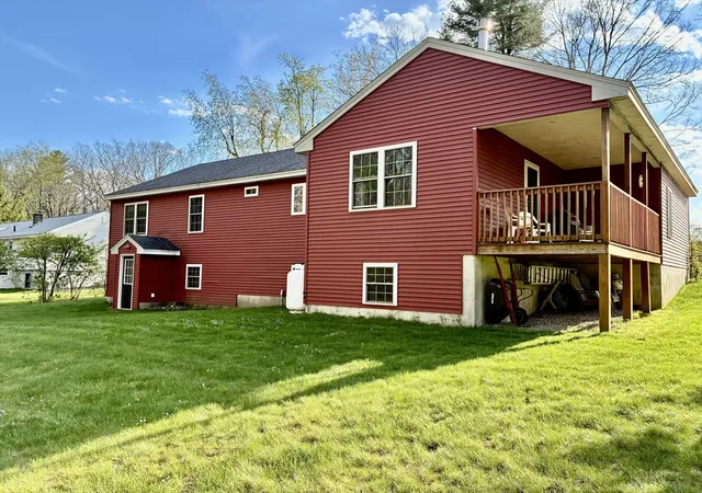 3rd image of 476 Wachusett St, Holden, MA 01520 | MLS# 73555217
