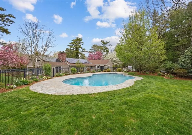 Homes for sale in Duxbury, MA | 180 Chestnut St, Duxbury, MA 02332 | MLS# 73491266