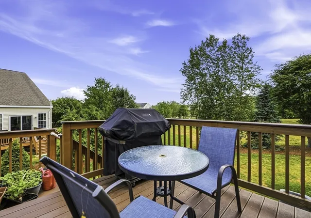 Homes for sale in Hopkinton, MA | 39 Frostpane Ln #39, Hopkinton, MA 01748 | MLS# 73541336