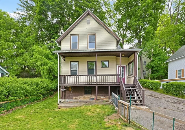 1st image of 6 Walker Ct, Southbridge, MA 01550 | MLS# 73529437