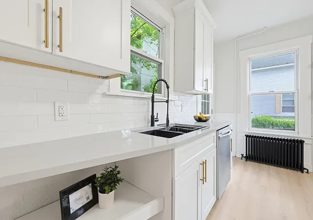 4th image of 6 Walker Ct, Southbridge, MA 01550 | MLS# 73529437