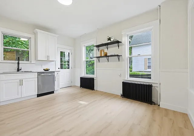 5th image of 6 Walker Ct, Southbridge, MA 01550 | MLS# 73529437