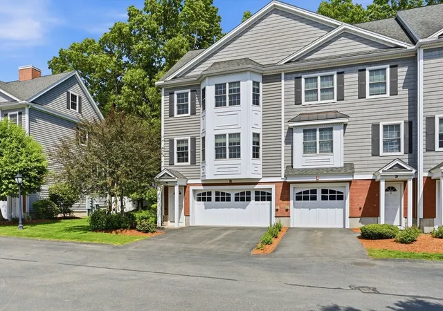 2nd image of 1975 Middlesex Street #4, Lowell, MA 01851 | MLS# 73534630