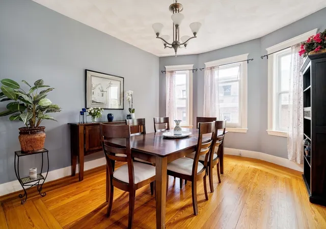 4th image of 85 Clifton St, Cambridge, MA 02140