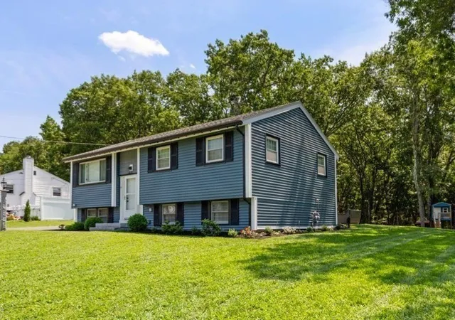 1st image of 43 Newport Dr, Westford, MA 01886 | MLS# 73554439