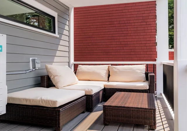 2nd image of 387 Norfolk St, Cambridge, MA 02139