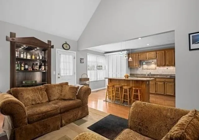Homes for sale in Worcester, MA | 37 Dupuis Ave, Worcester, MA 01604 | MLS# 73515183