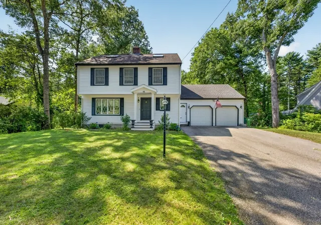 Single family home for sale at 48 Ichabod Ln, Marion, MA 02738 | MLS# 73552608