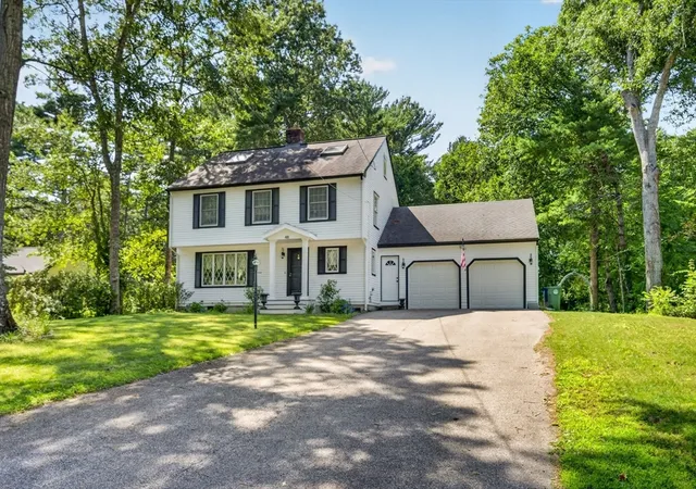 Photo 2 of Single family home for sale at 48 Ichabod Ln, Marion, MA 02738 | MLS# 73552608 | Listing updated on 2026-09-21