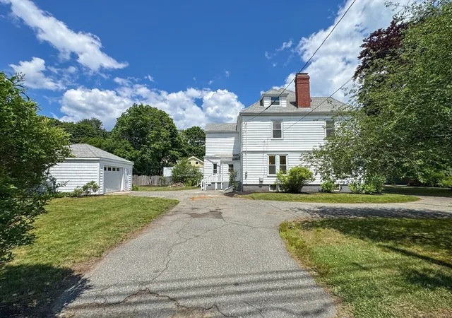 Homes for sale in Marblehead, MA | 187 Humphrey St, Marblehead, MA 01945 | MLS# 73547643