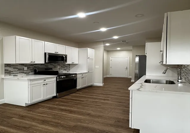 5th image of 408 Suffolk St #0, Lowell, MA 01854 | MLS# 73551104