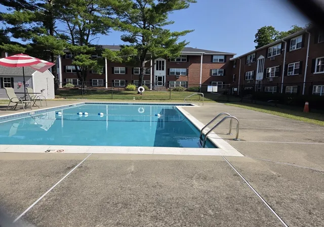 Homes for sale in Weymouth, MA | 7 Tara Dr #7, Weymouth, MA 02188 | MLS# 73546572