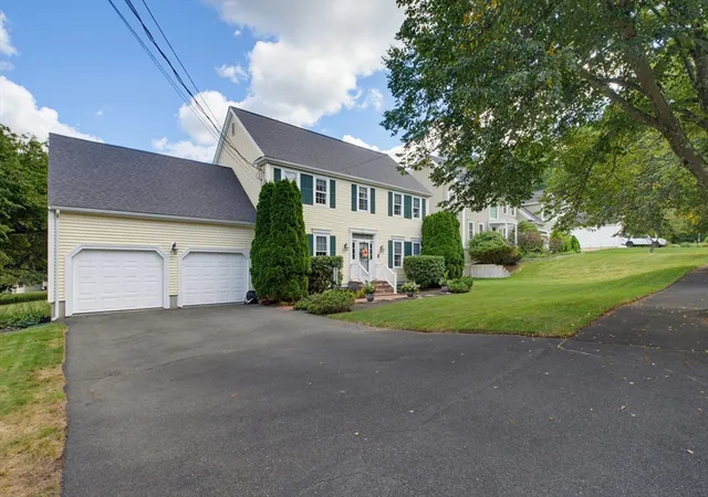 Photo 2 of Sale Pending at 11 Ryan Dr, Norwood, MA 02062 | MLS# 73568850 | Listing updated on 2026-08-31