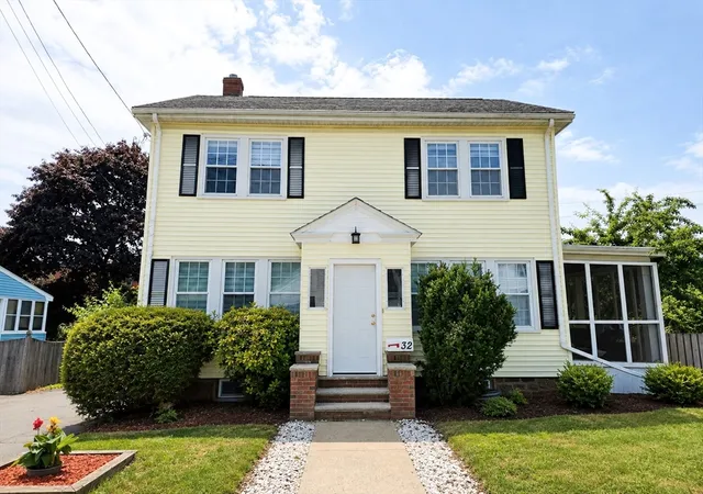 Homes for sale in Salem, MA | 32 Raymond Road, Salem, MA 01970 | MLS# 73546041