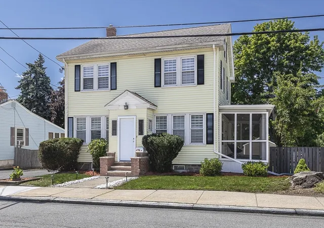 Homes for sale in Salem, MA | 32 Raymond Road, Salem, MA 01970 | MLS# 73546041
