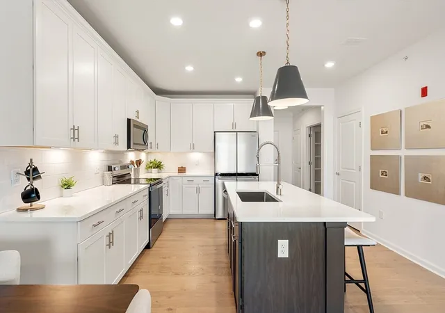 1st image of 5 Peters Farm Way #7104, Westborough, MA 01581 | MLS# 73539608
