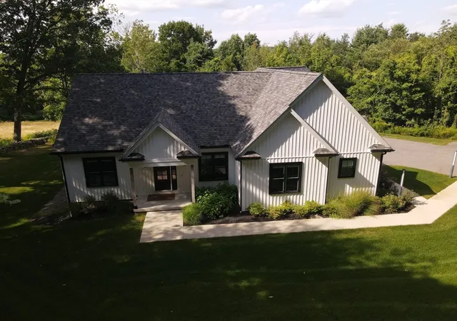5th image of 4B Mccarthy Rd, North Brookfield, MA 01535 | MLS# 73563819