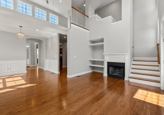 3rd image of 7 Riverwalk Ln, Walpole, MA 02032