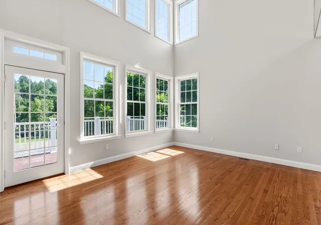 4th image of 7 Riverwalk Ln, Walpole, MA 02032