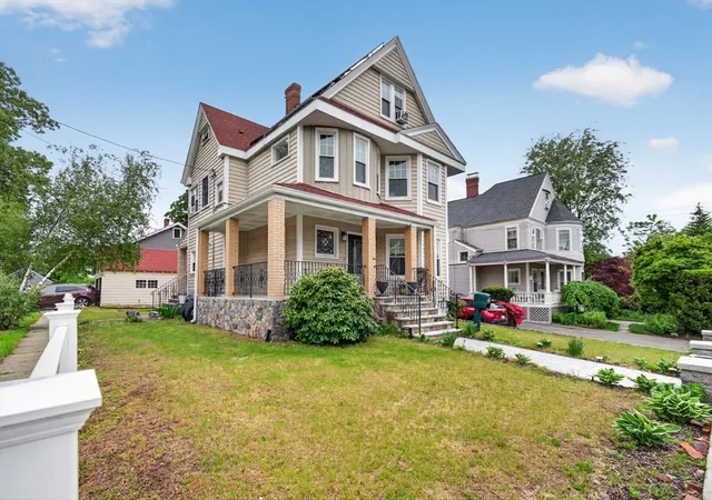 2nd image of 225 Grove St, Melrose, MA 02176 | MLS# 73536999