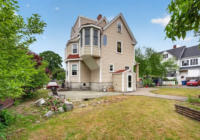 42nd image of 225 Grove St, Melrose, MA 02176 | MLS# 73536999
