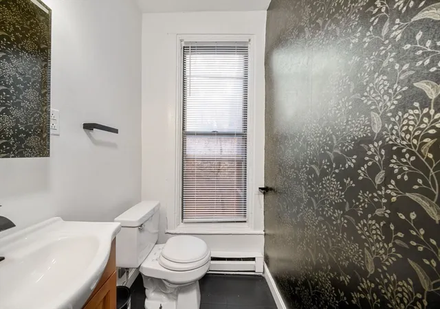 5th image of 102 Revere St, Boston, MA 02114 | MLS# 73470810