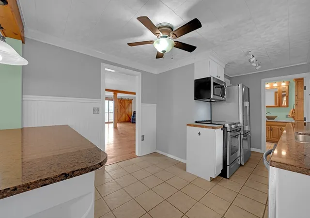 3rd image of 172 Stone Road, East Brookfield, MA 01515 | MLS# 73558010