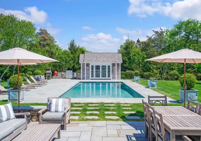 3rd image of 2 Noras Lane, Edgartown, MA 02539 | MLS# 73522092
