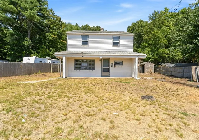 4th image of 227 S Main St, Coventry, RI 02816 | MLS# 73556650