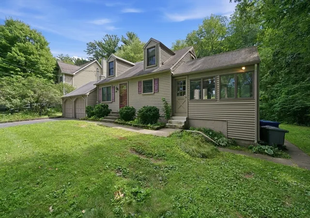 1st image of 44 Cottage Rd, Enfield, CT 06082 | MLS# 73565574