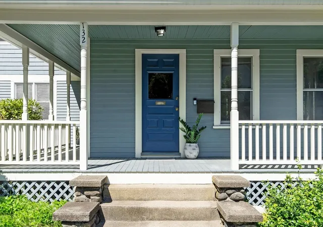 2nd image of 132 Cottage Street, Concord, MA 01742 | MLS# 73540736