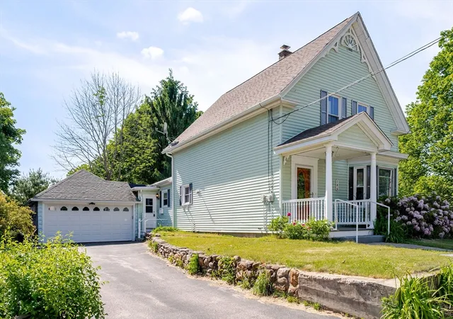 Homes for sale in Gardner, MA | 186 Summer St, Gardner, MA 01440 | MLS# 73533562