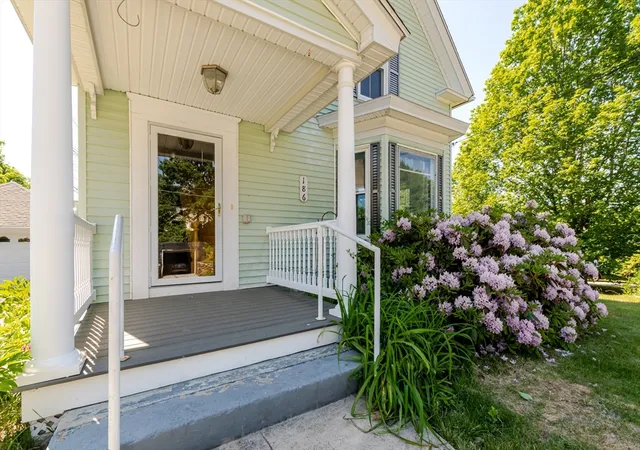 3rd image of 186 Summer St, Gardner, MA 01440 | MLS# 73533562