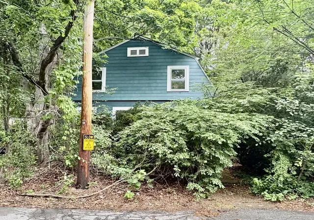 2nd image of 51 Damon Street, Concord, MA 01742 | MLS# 73541602