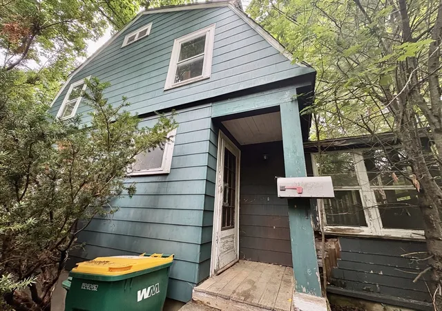 3rd image of 51 Damon Street, Concord, MA 01742 | MLS# 73541602